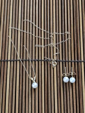 14k Yellow Gold Pearl Necklace & Earrings Set